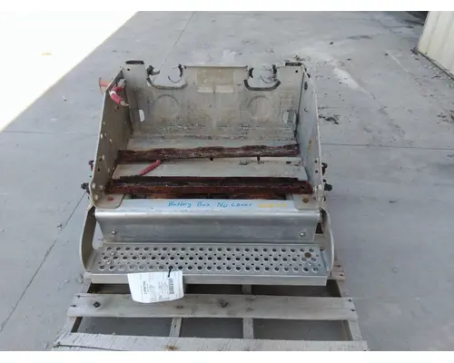 INTERNATIONAL PROSTAR 113 BATTERY BOX