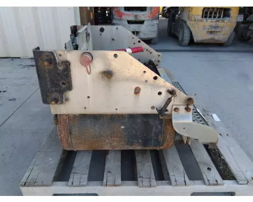 INTERNATIONAL PROSTAR 113 BATTERY BOX