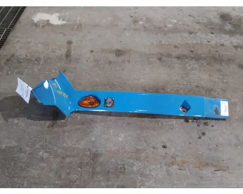 INTERNATIONAL PROSTAR 113 CAB SKIRT FILLER PANEL