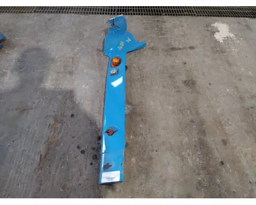 INTERNATIONAL PROSTAR 113 CAB SKIRT FILLER PANEL