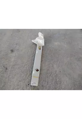 INTERNATIONAL PROSTAR 113 CAB SKIRT FILLER PANEL