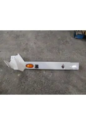 INTERNATIONAL PROSTAR 113 CAB SKIRT FILLER PANEL