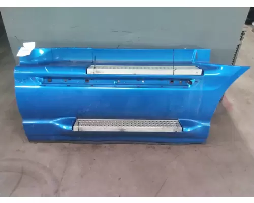 INTERNATIONAL PROSTAR 113 CAB SKIRTSIDE FAIRING
