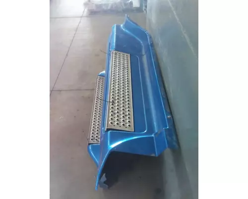 INTERNATIONAL PROSTAR 113 CAB SKIRTSIDE FAIRING