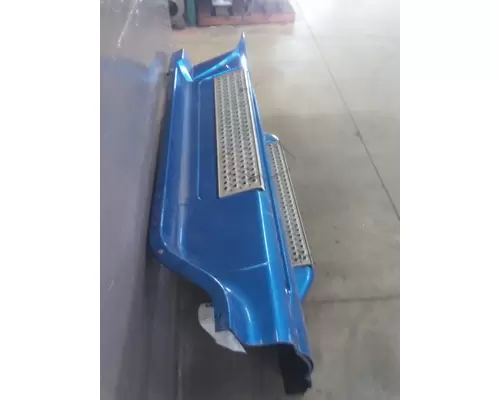 INTERNATIONAL PROSTAR 113 CAB SKIRTSIDE FAIRING