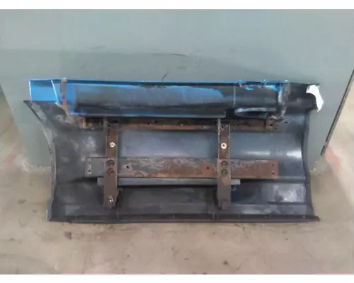 INTERNATIONAL PROSTAR 113 CAB SKIRTSIDE FAIRING