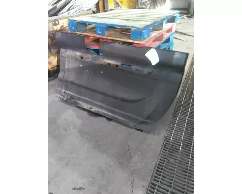 INTERNATIONAL PROSTAR 113 CAB SKIRTSIDE FAIRING