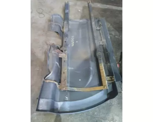 INTERNATIONAL PROSTAR 113 CAB SKIRTSIDE FAIRING