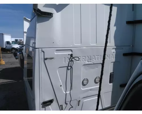 INTERNATIONAL PROSTAR 113 CAB