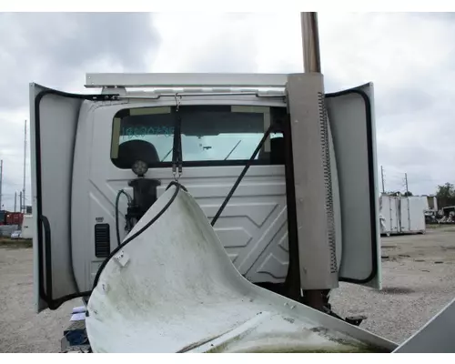 INTERNATIONAL PROSTAR 113 CAB