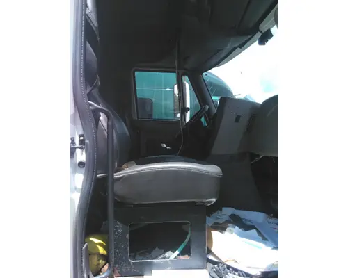 INTERNATIONAL PROSTAR 113 CAB