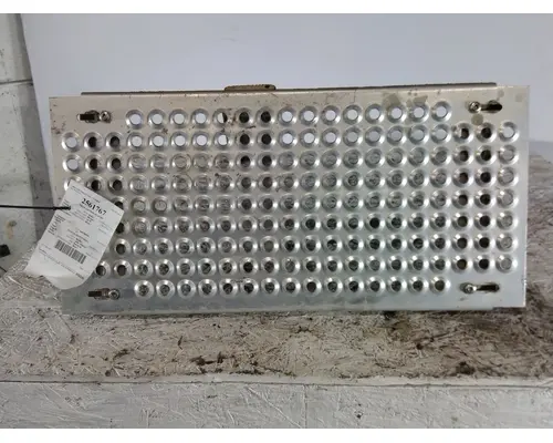 INTERNATIONAL PROSTAR 113 DECK (CATWALK) STEP