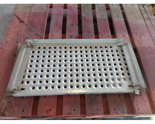 INTERNATIONAL PROSTAR 113 DECK (CATWALK) STEP