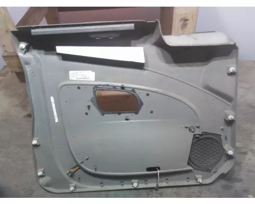 INTERNATIONAL PROSTAR 113 DOOR, COMPARTMENT