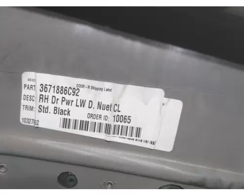 INTERNATIONAL PROSTAR 113 DOOR, COMPARTMENT