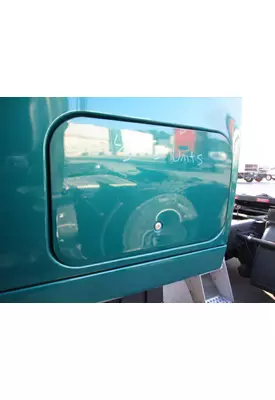 INTERNATIONAL PROSTAR 113 DOOR, COMPARTMENT