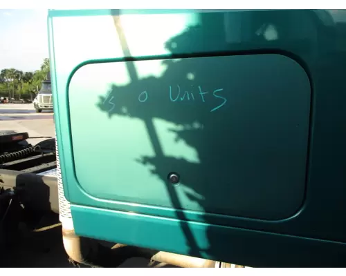 INTERNATIONAL PROSTAR 113 DOOR, COMPARTMENT