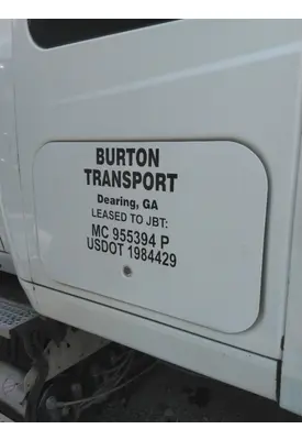 INTERNATIONAL PROSTAR 113 DOOR, COMPARTMENT