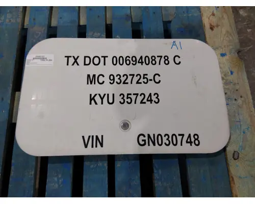 INTERNATIONAL PROSTAR 113 DOOR, COMPARTMENT