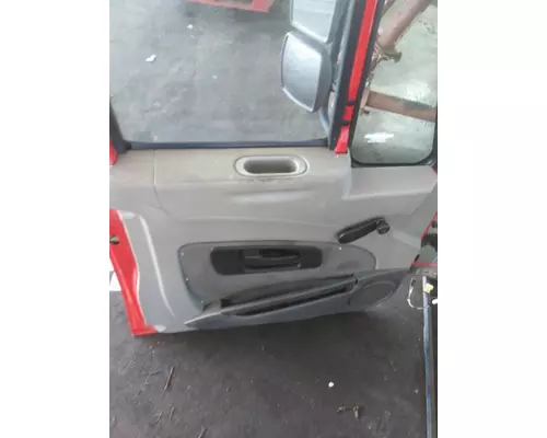 INTERNATIONAL PROSTAR 113 DOOR, COMPARTMENT
