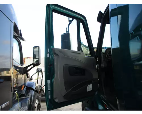 INTERNATIONAL PROSTAR 113 DOOR ASSEMBLY, FRONT