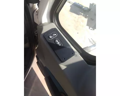 INTERNATIONAL PROSTAR 113 DOOR ASSEMBLY, FRONT