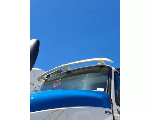 INTERNATIONAL PROSTAR 113 EXTERIOR SUN VISOR