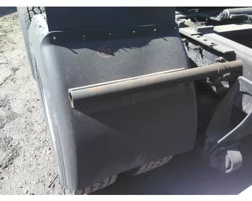 INTERNATIONAL PROSTAR 113 FENDER, QUARTERHALF REAR