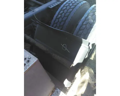 INTERNATIONAL PROSTAR 113 FENDER, QUARTERHALF REAR