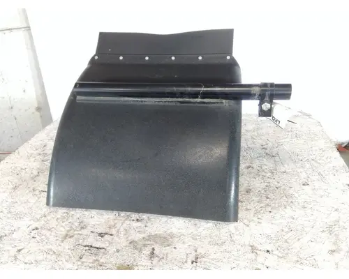 INTERNATIONAL PROSTAR 113 FENDER, QUARTERHALF REAR