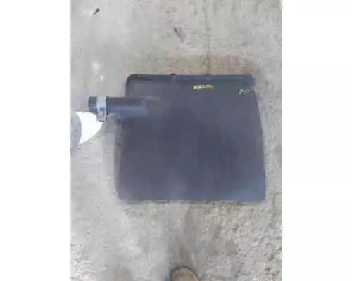 INTERNATIONAL PROSTAR 113 FENDER, QUARTERHALF REAR