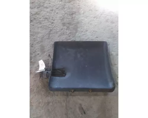 INTERNATIONAL PROSTAR 113 FENDER, QUARTERHALF REAR