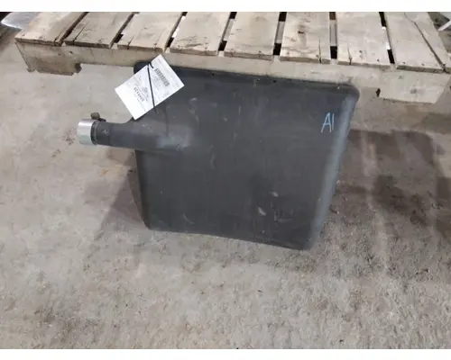 INTERNATIONAL PROSTAR 113 FENDER, QUARTERHALF REAR