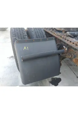 INTERNATIONAL PROSTAR 113 FENDER, QUARTER/HALF REAR