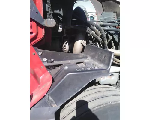 INTERNATIONAL PROSTAR 113 FENDER, SPLASH SHIELDGUARD