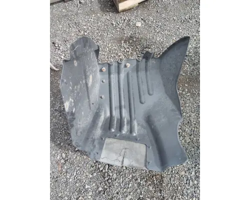 INTERNATIONAL PROSTAR 113 FENDER, SPLASH SHIELDGUARD