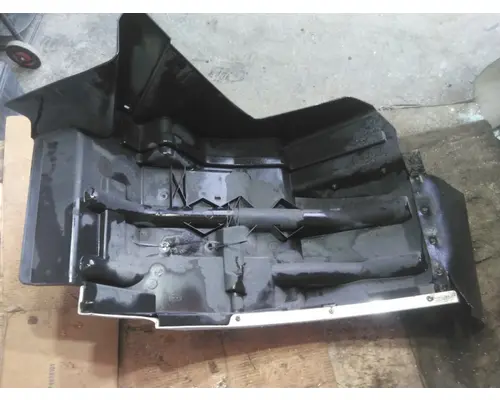 INTERNATIONAL PROSTAR 113 FENDER EXTENSION