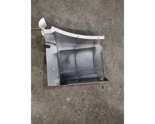 INTERNATIONAL PROSTAR 113 FENDER EXTENSION