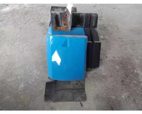 INTERNATIONAL PROSTAR 113 FENDER EXTENSION