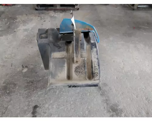 INTERNATIONAL PROSTAR 113 FENDER EXTENSION