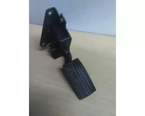 INTERNATIONAL PROSTAR 113 FOOT PEDAL
