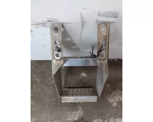 INTERNATIONAL PROSTAR 113 FRAME STEP