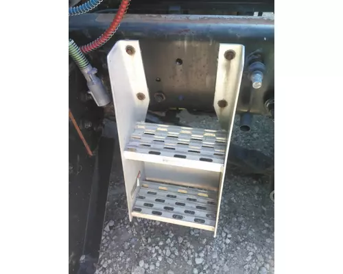 INTERNATIONAL PROSTAR 113 FRAME STEP