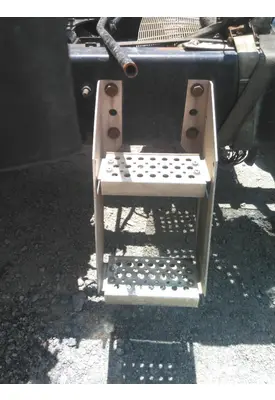 INTERNATIONAL PROSTAR 113 FRAME STEP