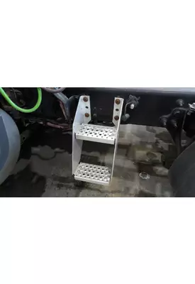 INTERNATIONAL PROSTAR 113 FRAME STEP