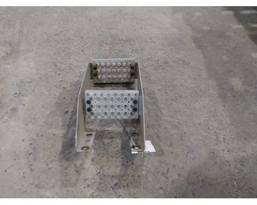 INTERNATIONAL PROSTAR 113 FRAME STEP