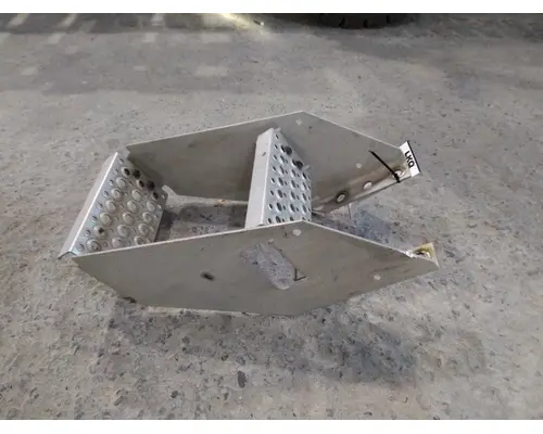 INTERNATIONAL PROSTAR 113 FRAME STEP