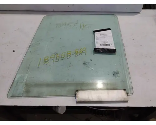 INTERNATIONAL PROSTAR 113 GLASS, DOOR, FRONT