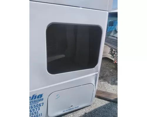 INTERNATIONAL PROSTAR 113 GLASS, SLEEPER