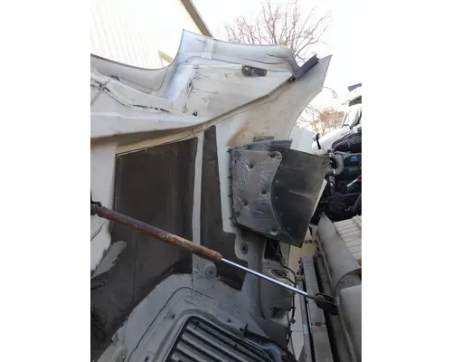 INTERNATIONAL PROSTAR 113 HOOD